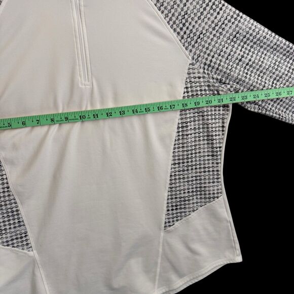 Athletic Works Women's White Stretchy Long Sleeve Athletic Fit Top SZ/XL 16-18 - Picture 7 of 14